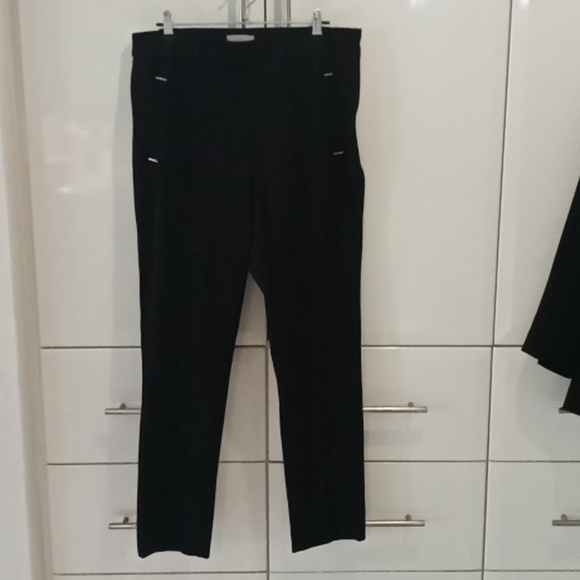 H&M Classic black pant and blazer suit, trousers size 16 , blazer size 12 - Picture 6 of 10